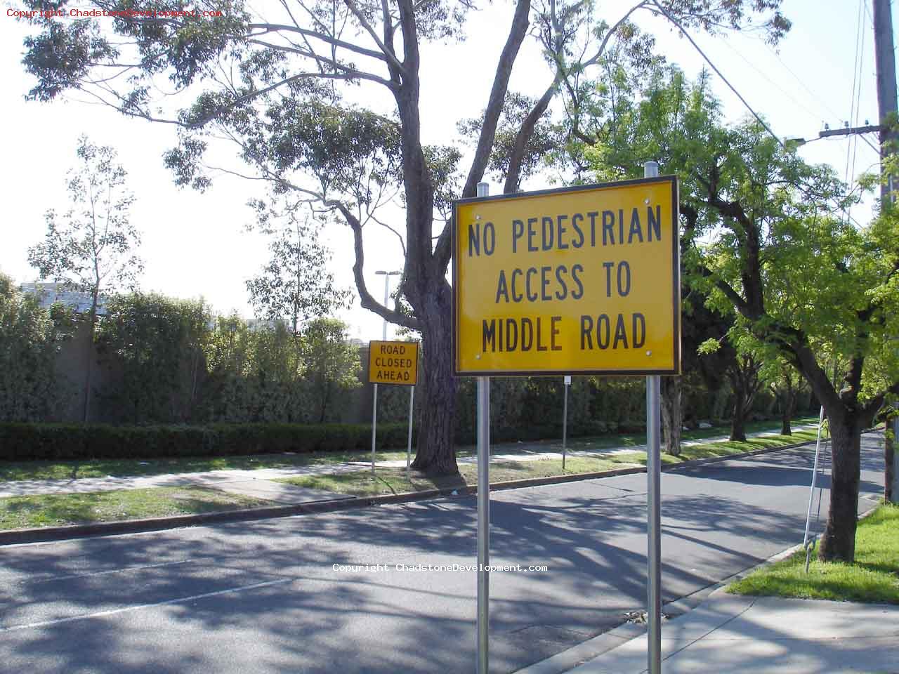 Advisory signs at Capon St - Chadstone Development Discussions