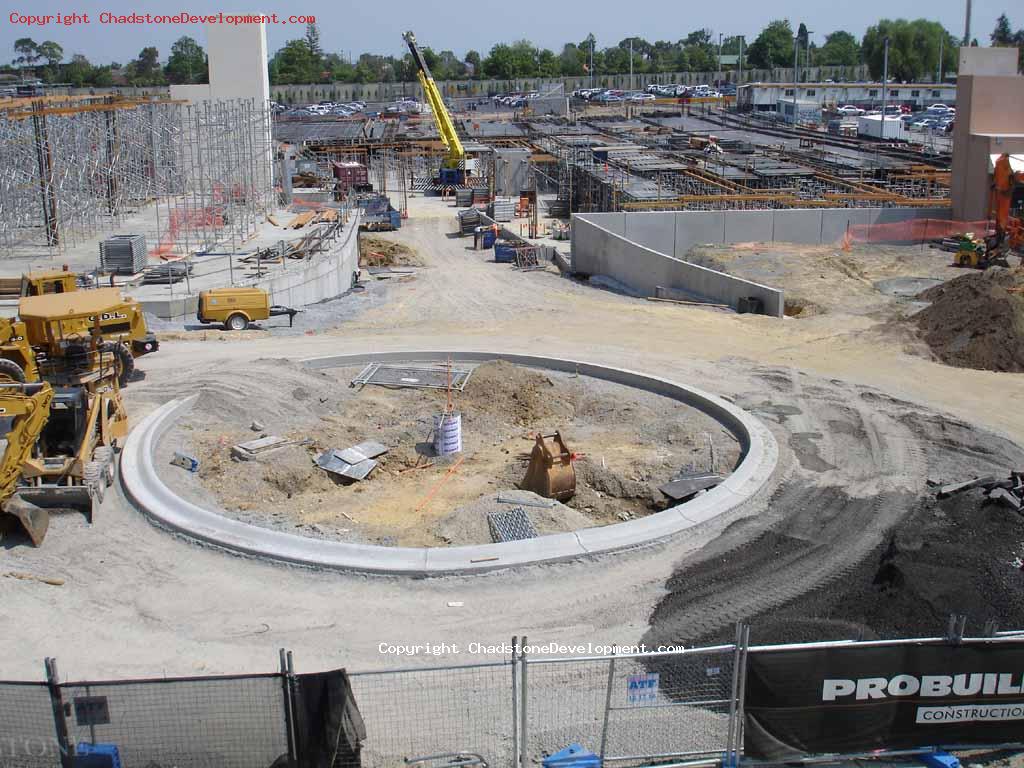 New roundabout at multi-level carpark - Chadstone Development Discussions